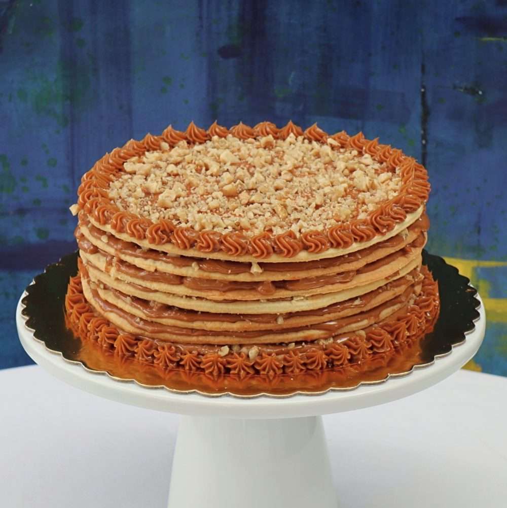 Torta hojarasca con nueces
