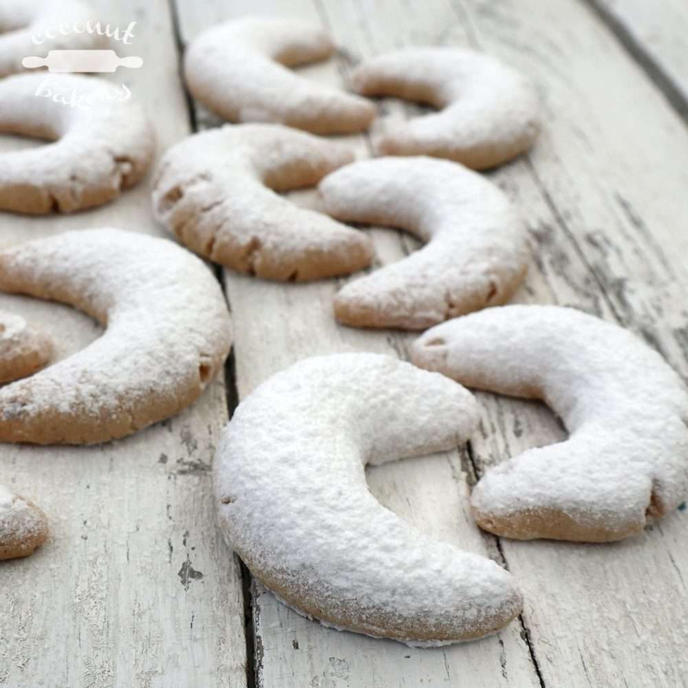 Galletas medialuna de almendra