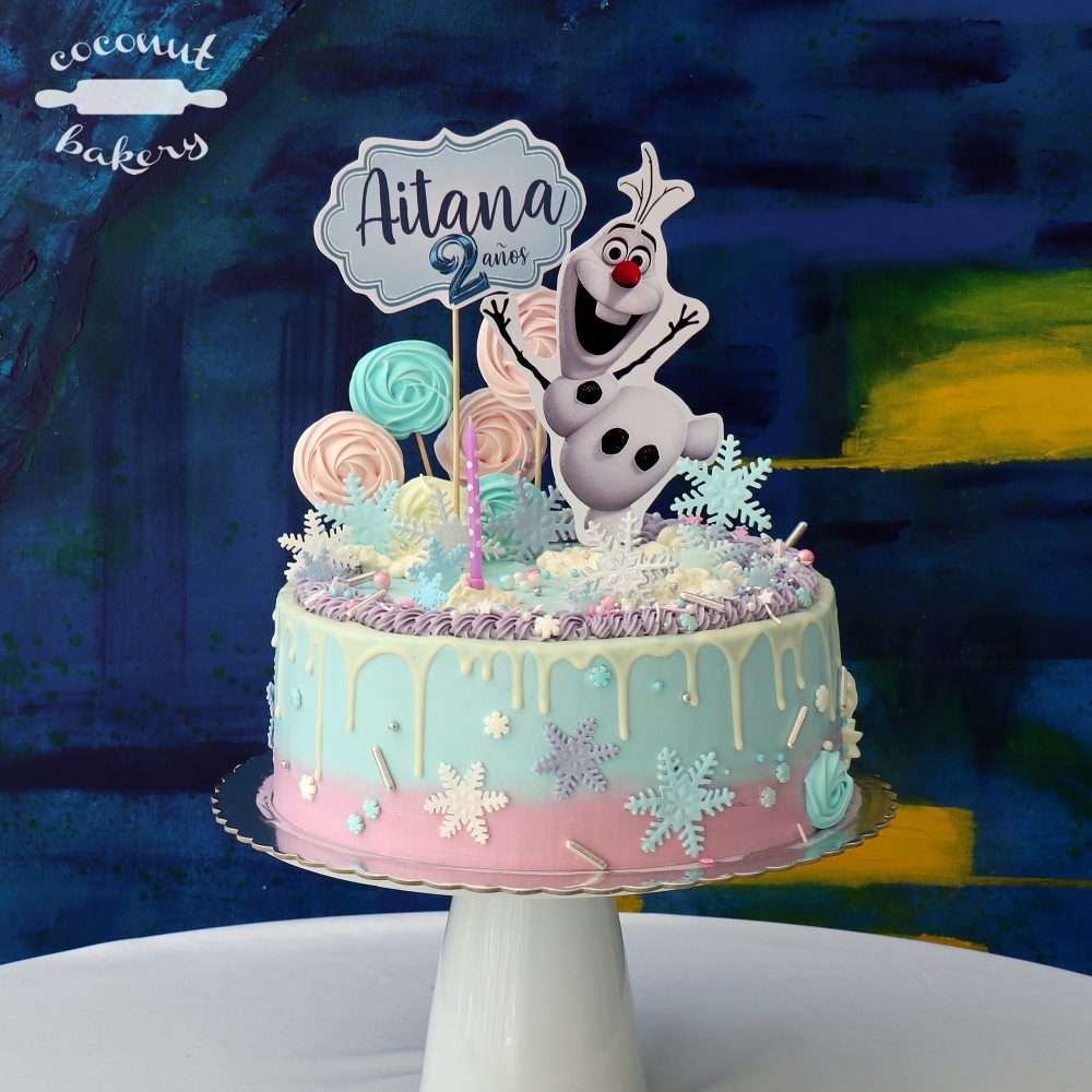 Torta de cumpleaños con la alegría de Olaf